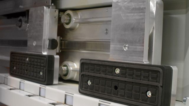 Solid wood suction cups Ideal for extremely heavy workpieces and applications with solid wood