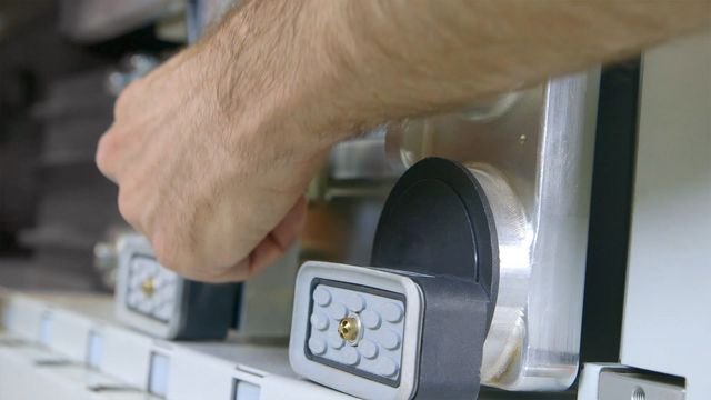 Quick change-over You can change over your EVOLUTION machine for use on special materials within the shortest possible time.