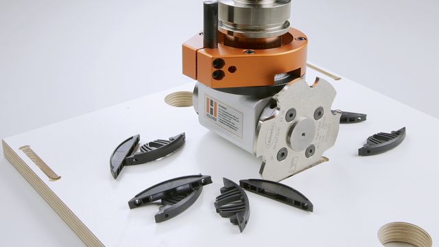 The 7405 Connect is capable of cutting pockets for a wide variety of connectors. The 7405 Connect is capable of cutting pockets for a wide variety of connectors.