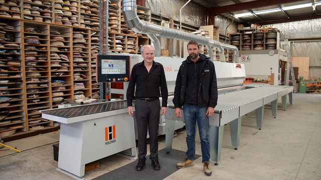 Customer Walls Bros HOLZHER Australia with edge banding machines ACCURA and SPRINT Customer Walls Bros HOLZHER Australia with edge banding machines ACCURA and SPRINT
